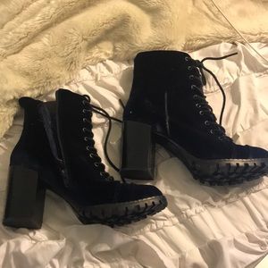 Report Signature lace up blue boots